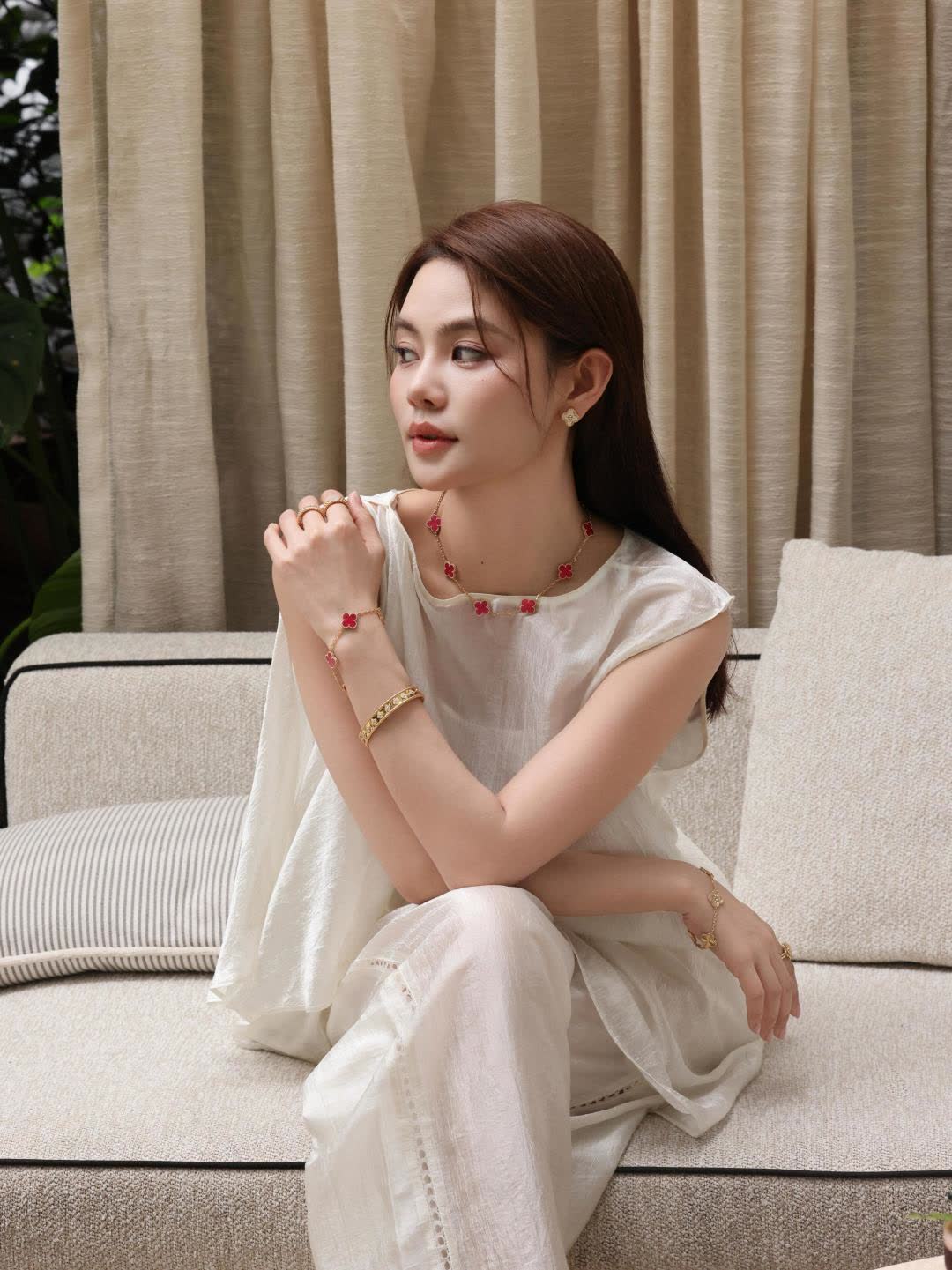 Van Cleef & Arpels Floral Earrings and Bracelet Set